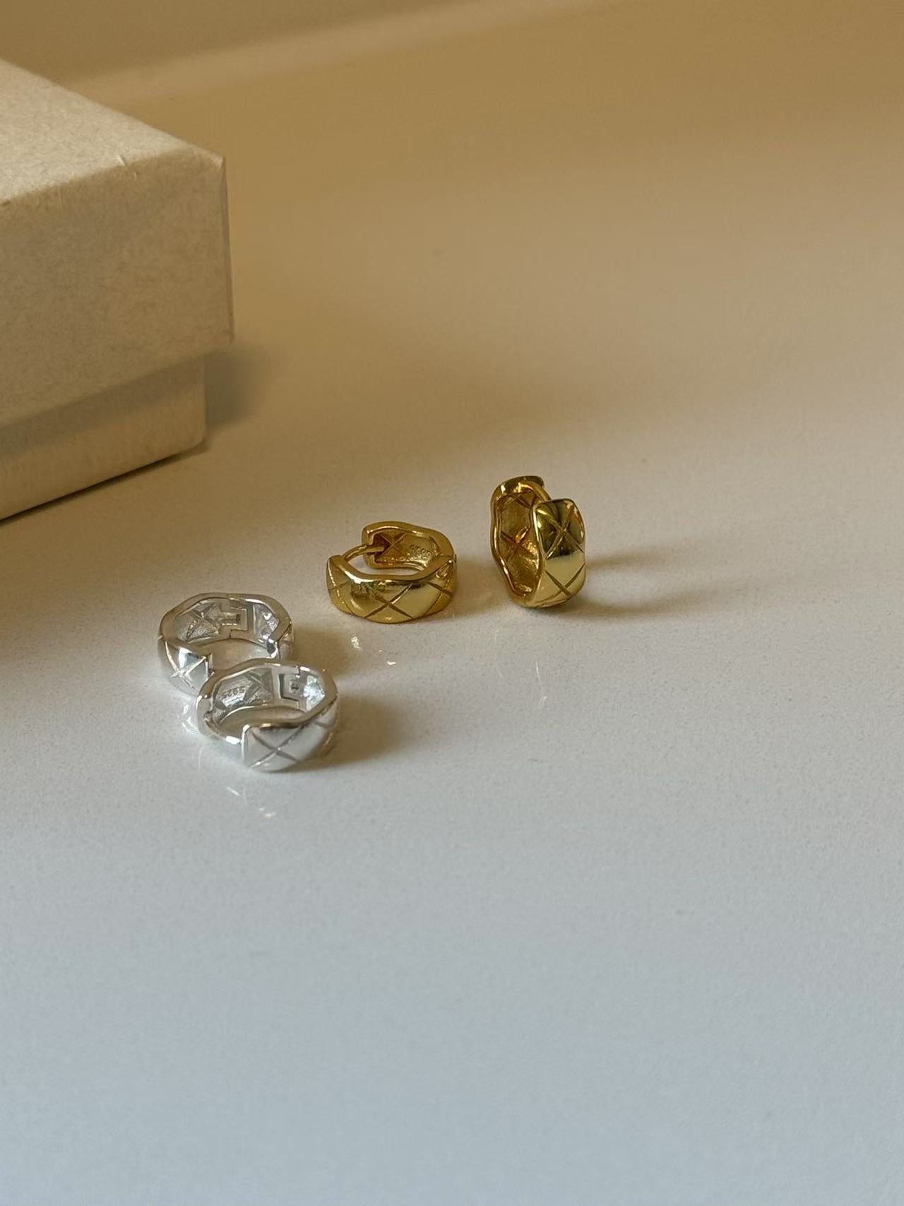 Diamond Grid Ear Clips